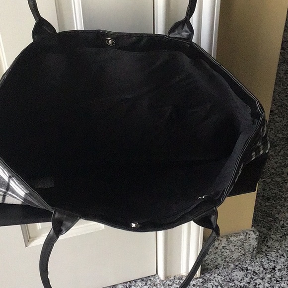 Tote - Picture 4 of 4